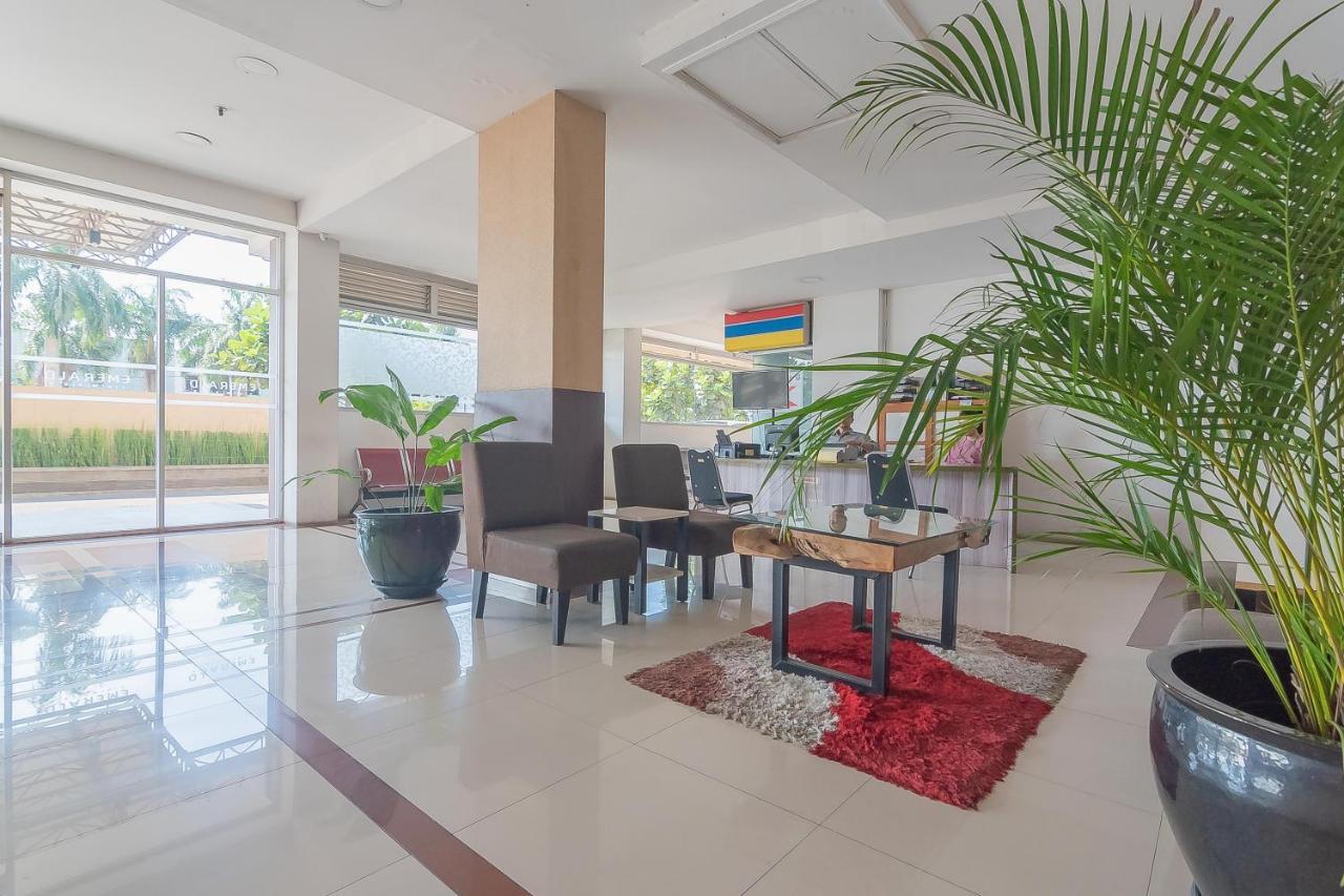 Reddoorz Apartment @ Emerald Towers Bandung Exterior foto